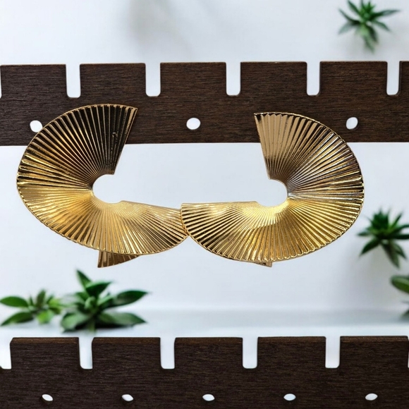 Gold Twisted Fan Post Statement Earrings - Picture 4 of 5